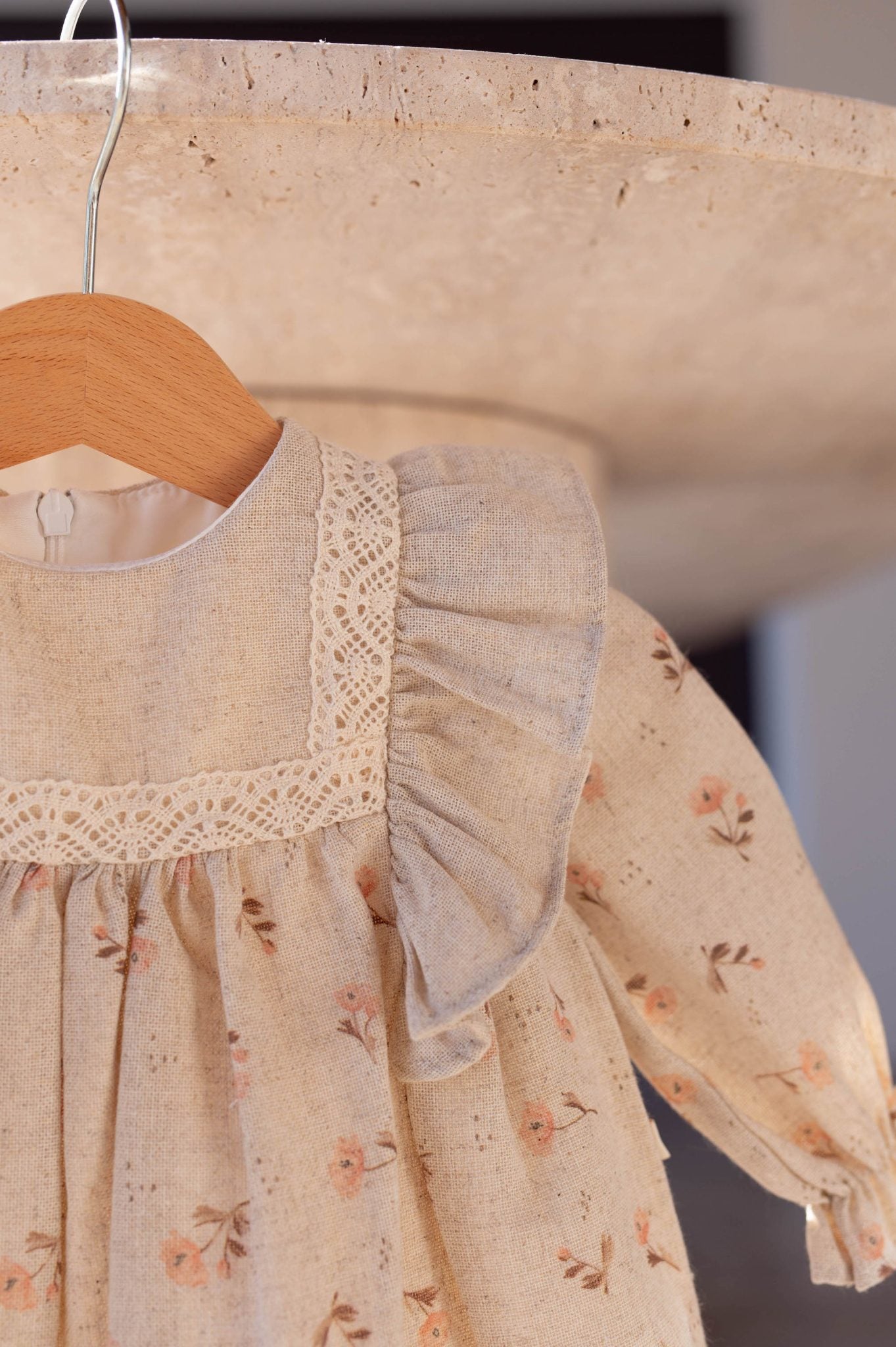 Vestido floral de primavera para niña | Mangas largas | Algodón suave y tejido ligero