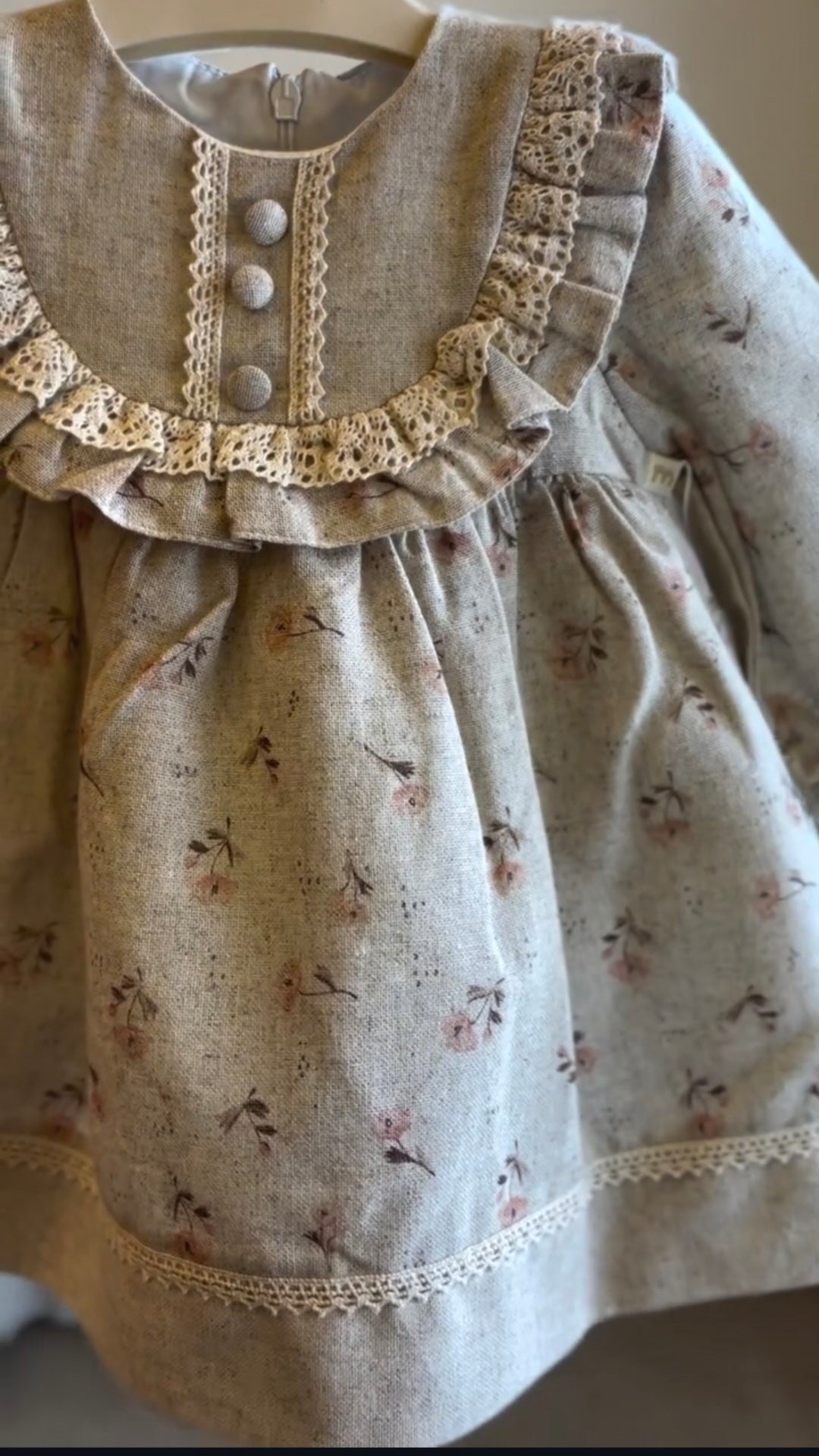 Vestido de algodón floral para niña | Mangas largas | Tejido ligero